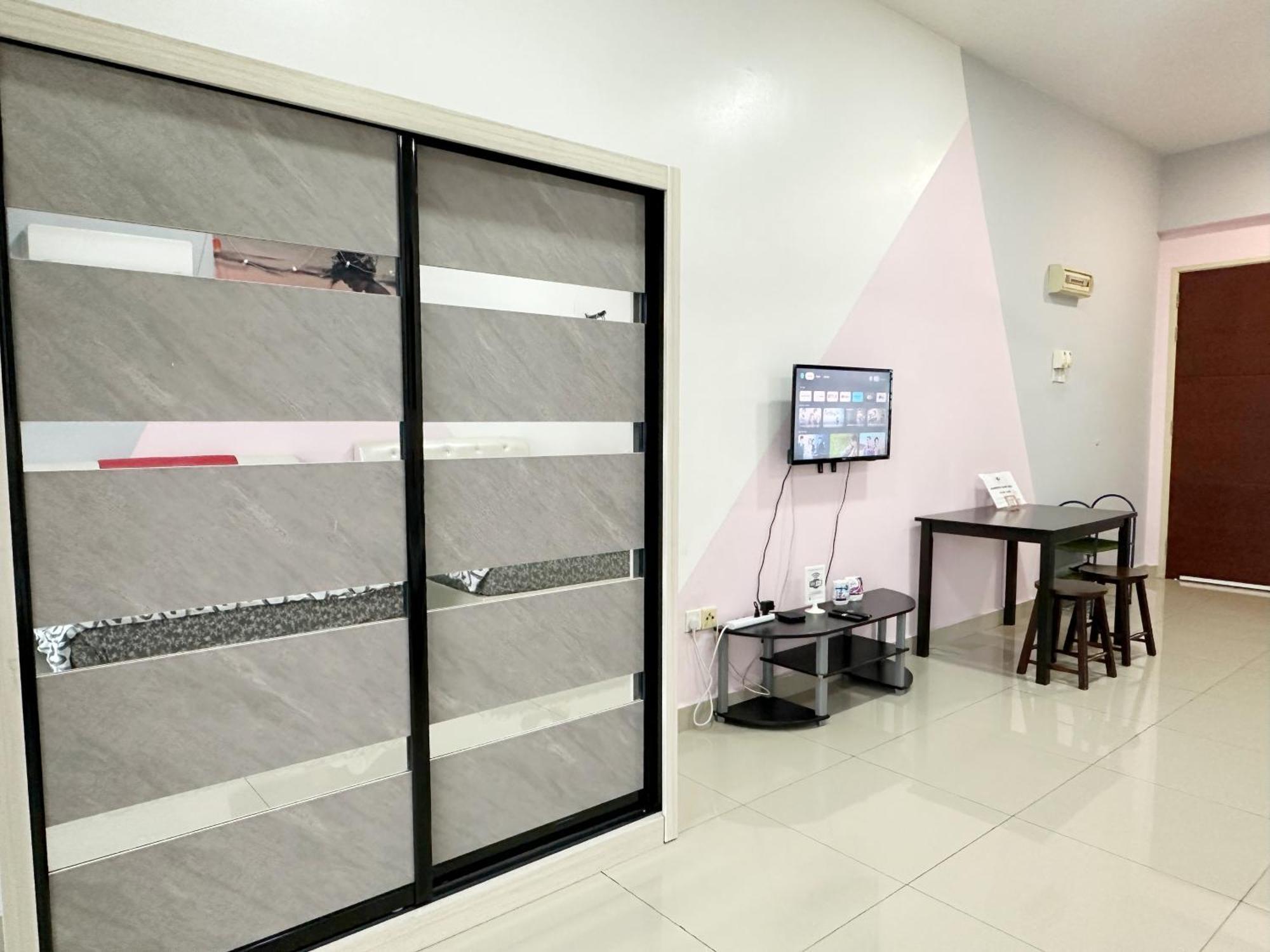 Palazio Serviced Apartment In Mount Austin Near Aeon Ikea Toppen Hsi Johor Bahru Dış mekan fotoğraf