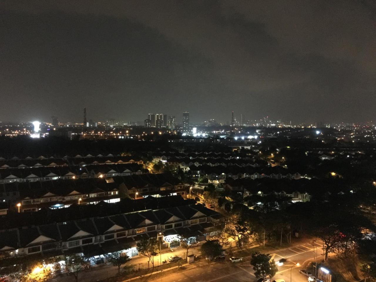 Palazio Serviced Apartment In Mount Austin Near Aeon Ikea Toppen Hsi Johor Bahru Dış mekan fotoğraf